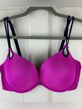 Victoria's Secret Bra 38C Magenta Plunge Padded Bombshell